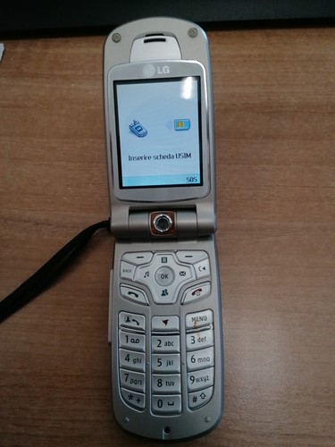 U8330 con blocco usim - lg,
